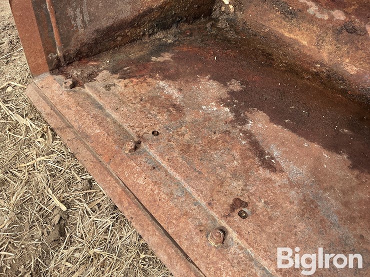 new-holland-l228-image-19