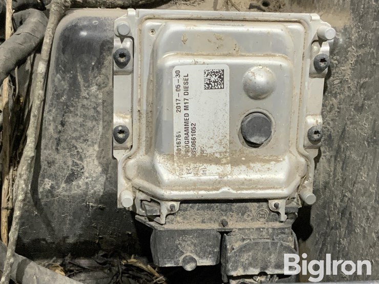 2017-bobcat-3400xl-image-20