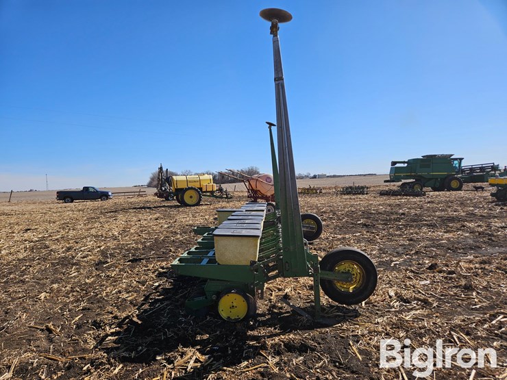 john-deere-7100-image-4