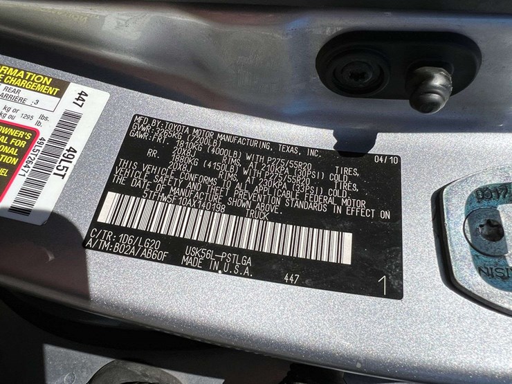 2010-toyota-tundra-image-29