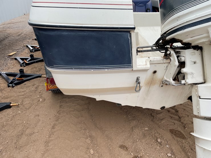 #4331-•-bayliner-boat-and-trailer-(titles-in-delay)-image-18