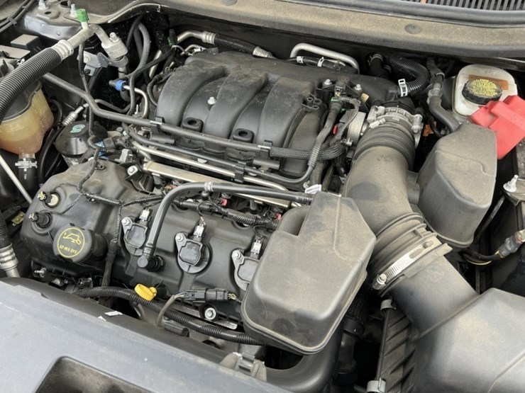 2018-ford-explorer-image-11