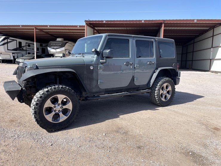 2014-jeep-wrangler-image-1