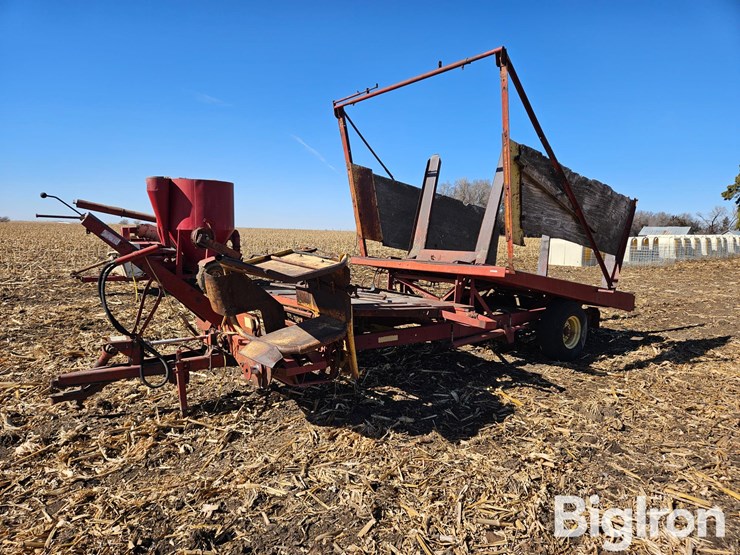 new-holland-1010-image-1