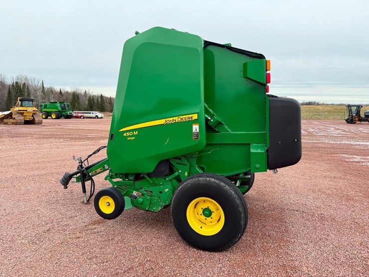 2020-john-deere-450m-image-6