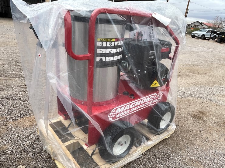 #4303-•-unused-hot-water-pressure-washer-image-20