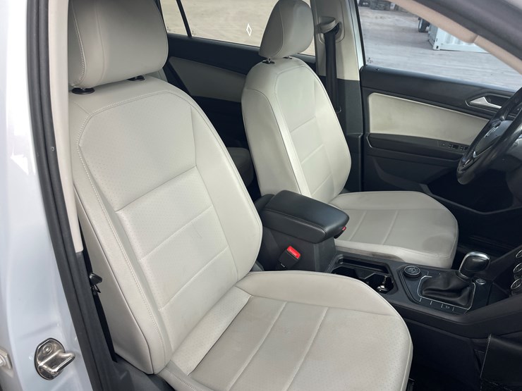 2019-volkswagen-tiguan-se-image-23