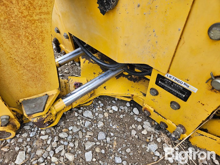 john-deere-850-image-19