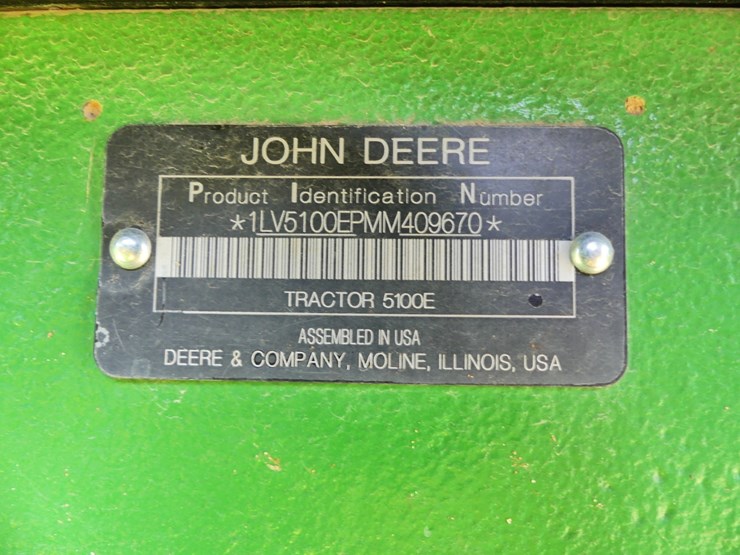 2022-john-deere-5100e-image-15