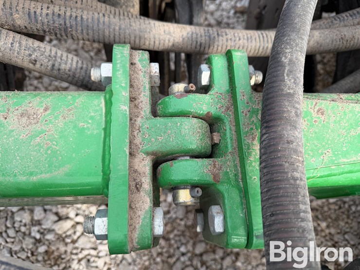 2013-john-deere-1990-image-16