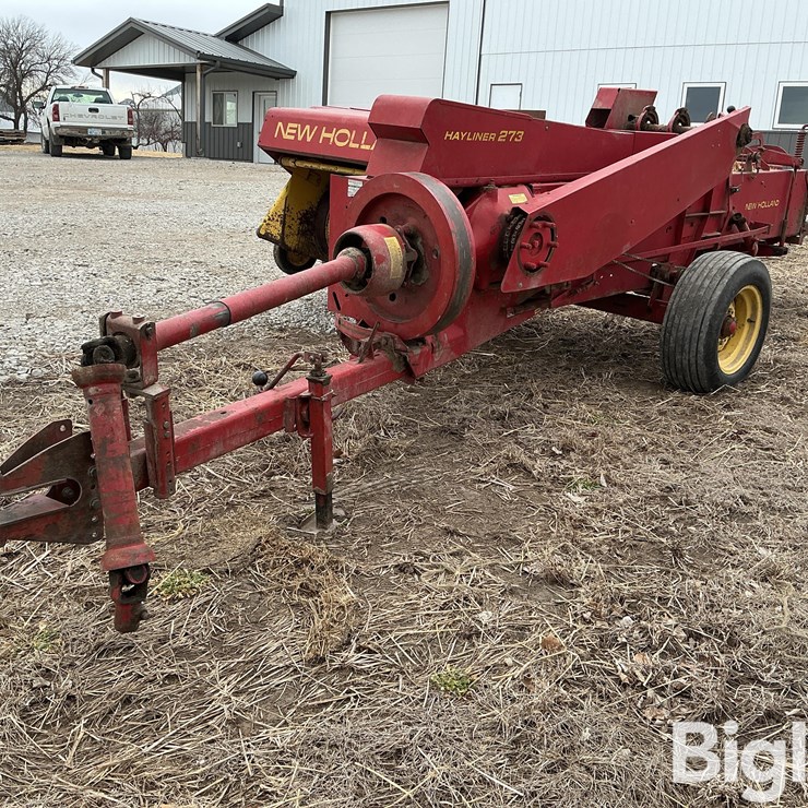 NEW HOLLAND 273