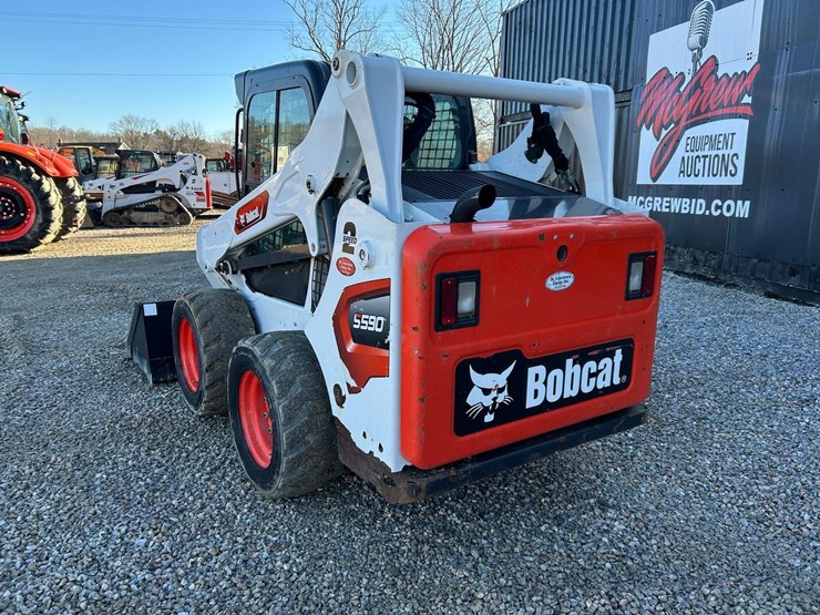 2022-bobcat-s590-image-2