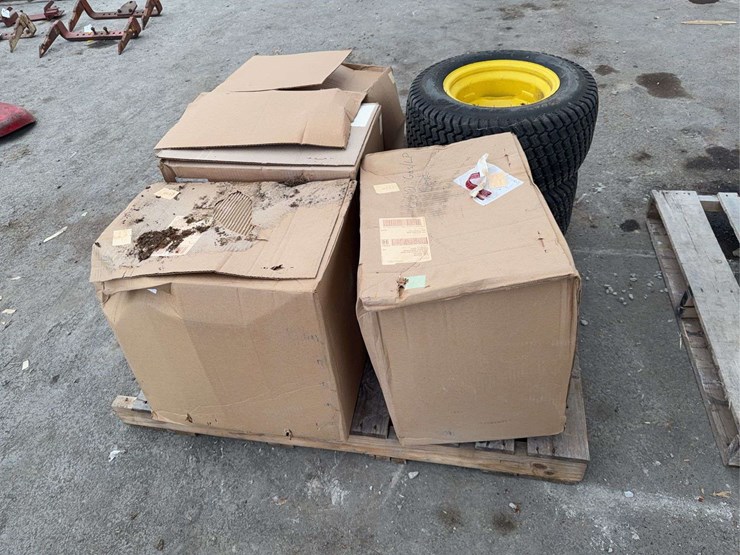 tractor-seats-and-tires-image-4