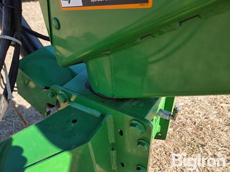 2022-john-deere-956-image-15