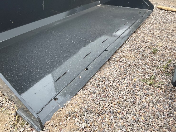 #4328-•-unused-2026-wolverine-skid-steer-track-duty-bucket-attachments-image-10