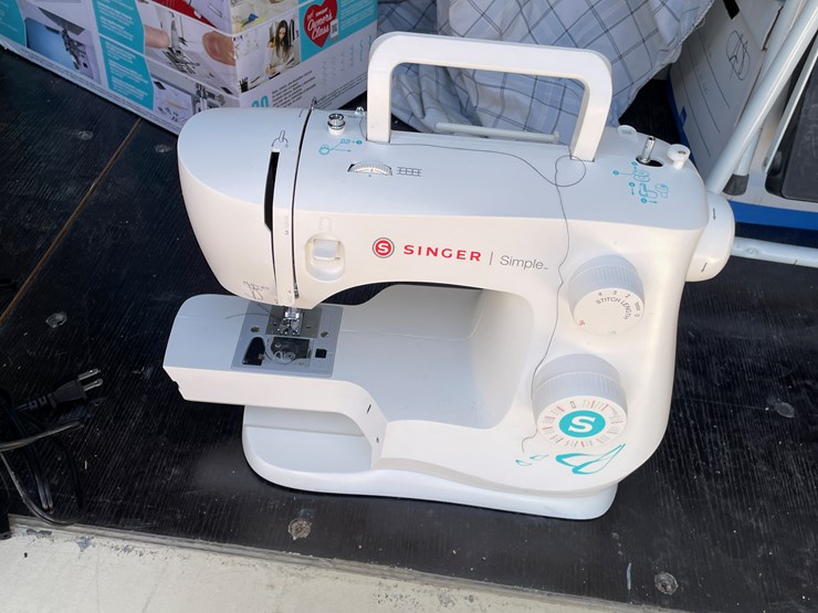 #1488-•-singer-sewing-machine-(offsite-in-el-paso)-image-5