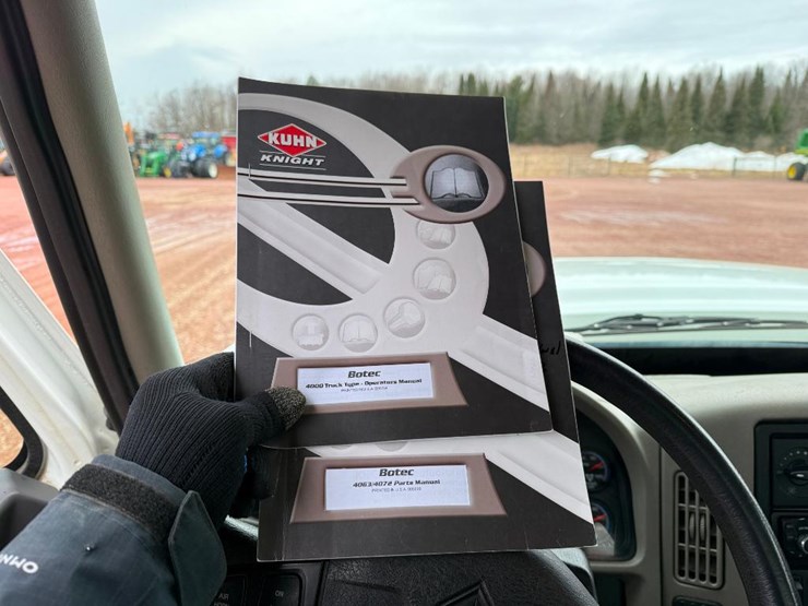 international-7600-image-73