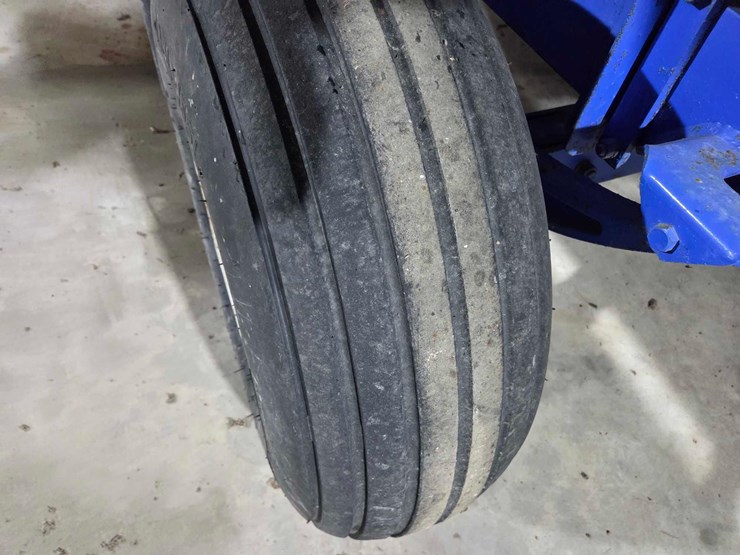 1000-gallon-liquid-nurse-trailer-image-10