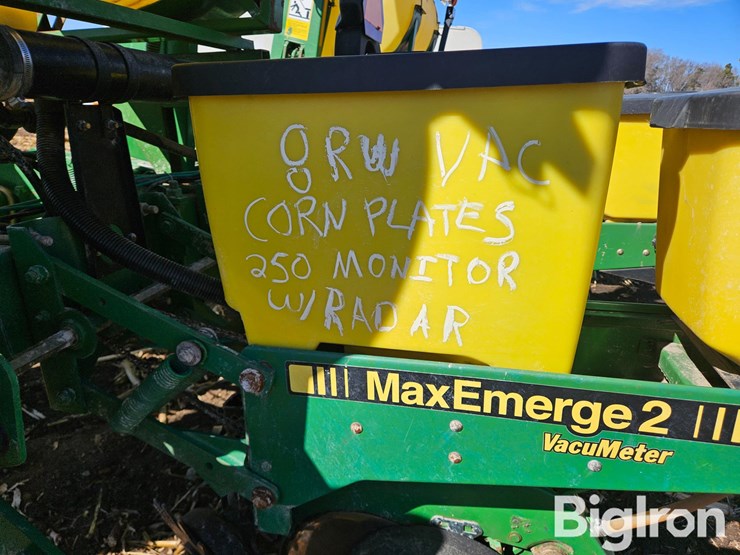 john-deere-7200-image-15