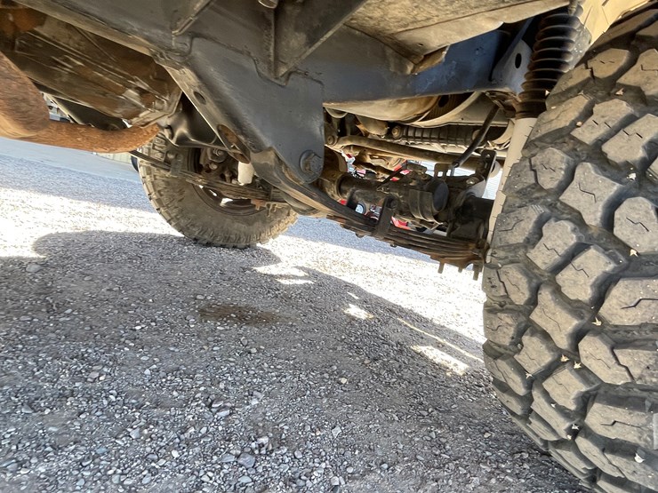 1993-jeep-wrangler-image-34