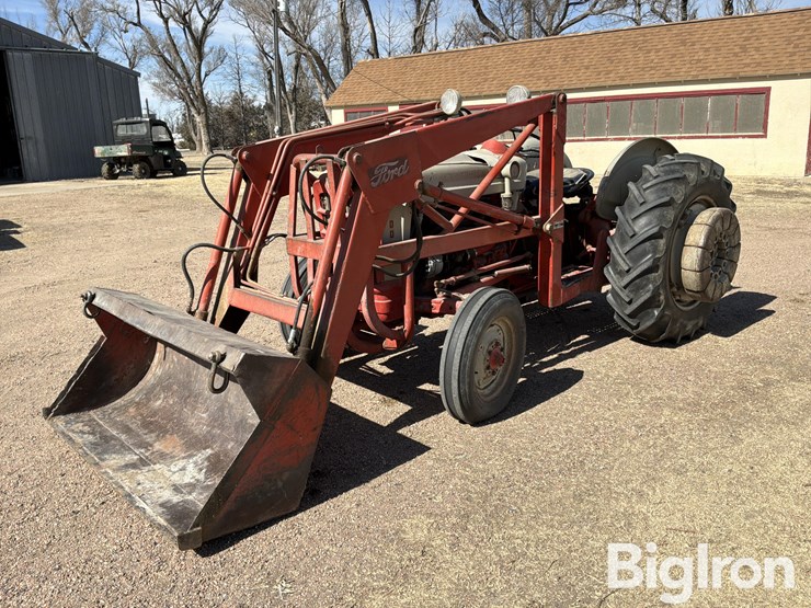 1958-ford-841-image-1