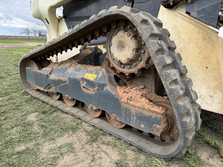 2023-bobcat-t76-image-4