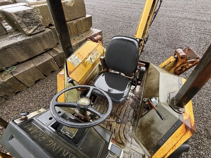 1996-caterpillar-426b-image-18