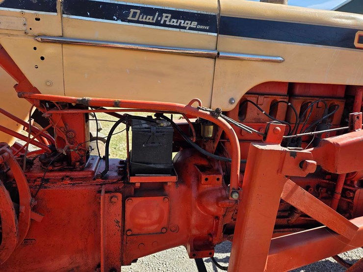 case-730-tractor-image-40