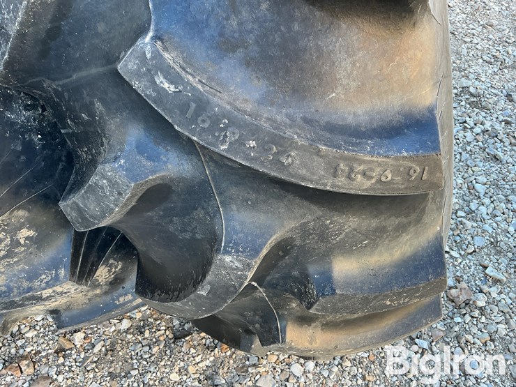 titan-16.9-24-irrigation-pivot-tires-image-17