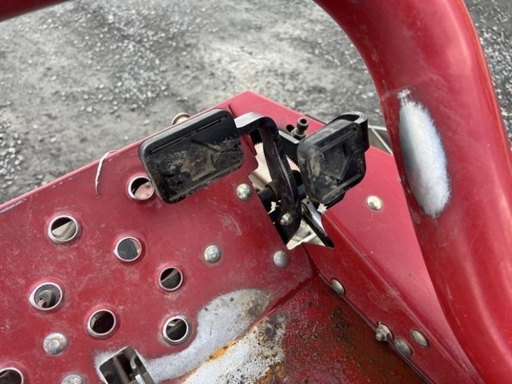 2013-toro-groundsmaster-3500-d-rotary-mower-image-17