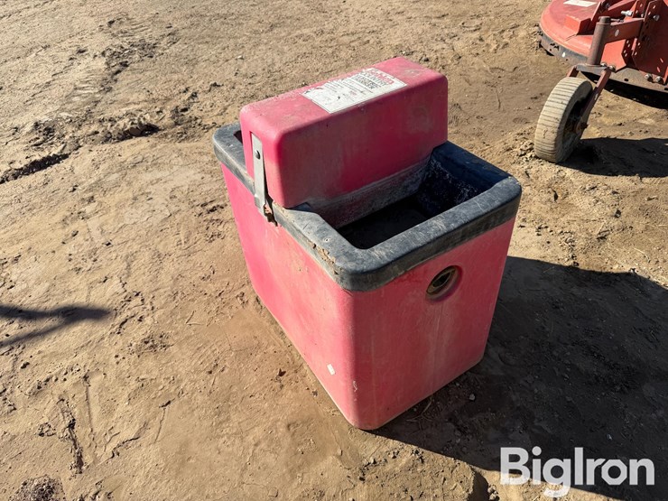 behlen-ahw-100-livestock-waterer-image-5
