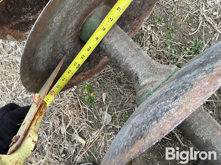 john-deere-bw-image-17