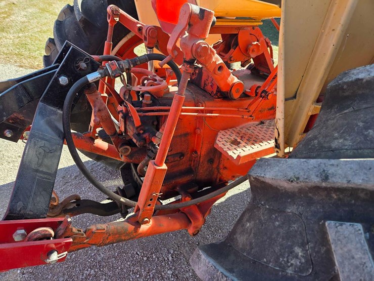 case-730-tractor-image-42