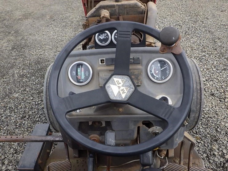 massey-ferguson-mf154/2s-tractor-image-27