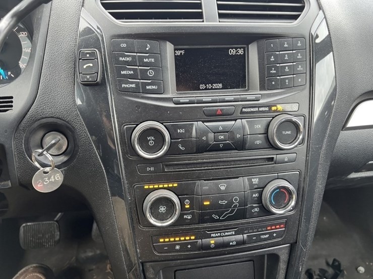 2018-ford-explorer-image-31