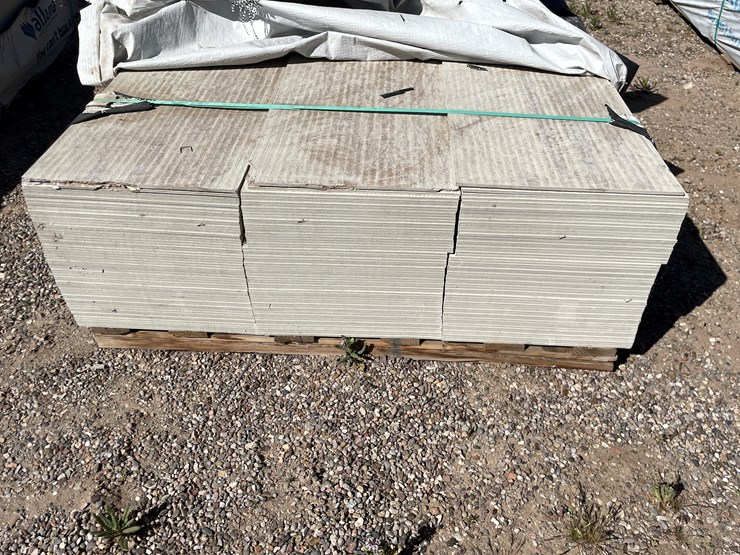 #4340-•-(appx.-180-pieces)-allura-unvented-fiber-cement-16"-soffit-bundle---primed-with-cedar-grain-texture-image-6