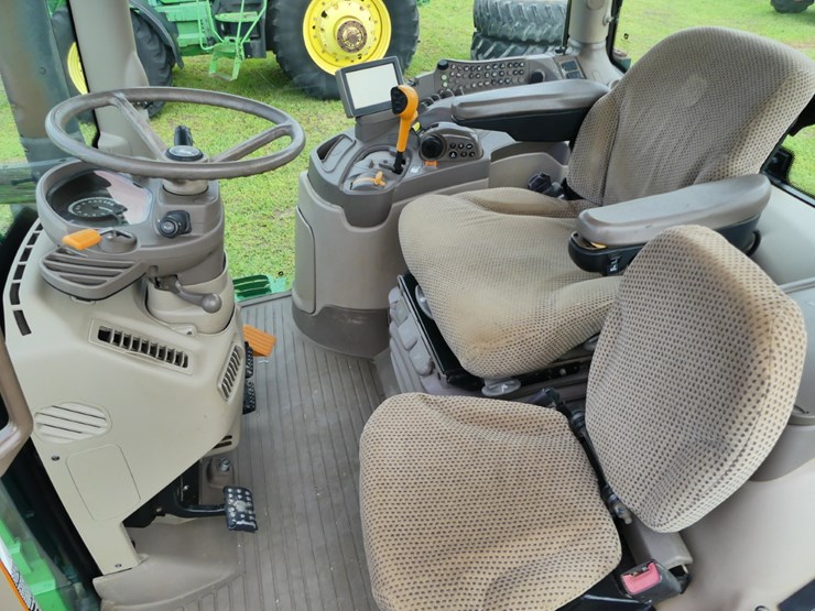 john-deere-6155r-image-10