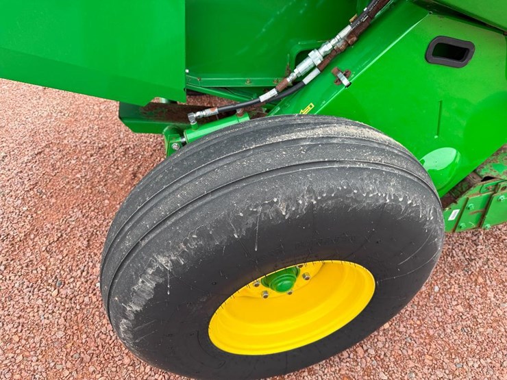 2020-john-deere-450m-image-8