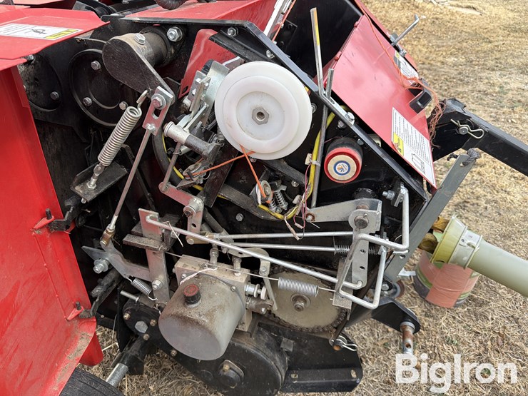 2022-ibex-tx31t-round-baler-image-18