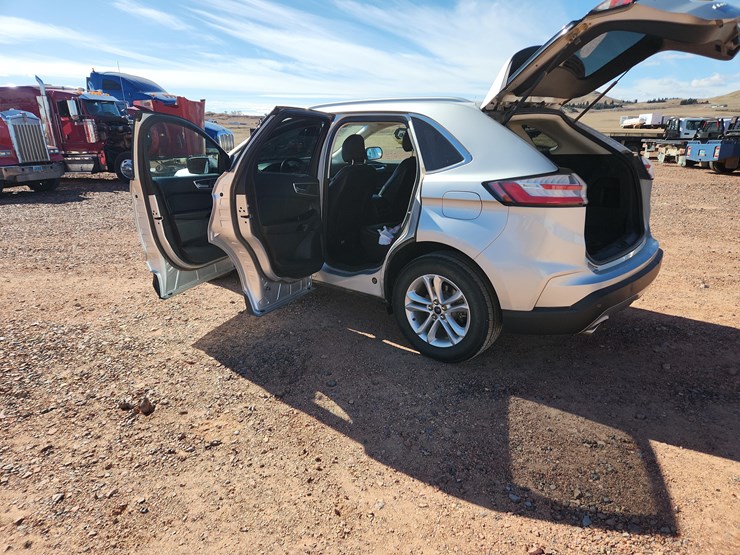 2019-ford-edge-sel-image-29