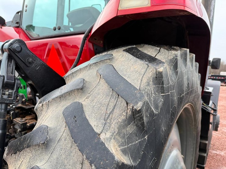 case-ih-mx240-image-8