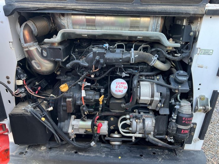 2016-bobcat-t770-image-14