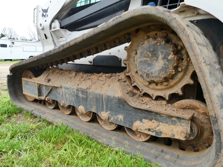 2021-bobcat-t770-image-7