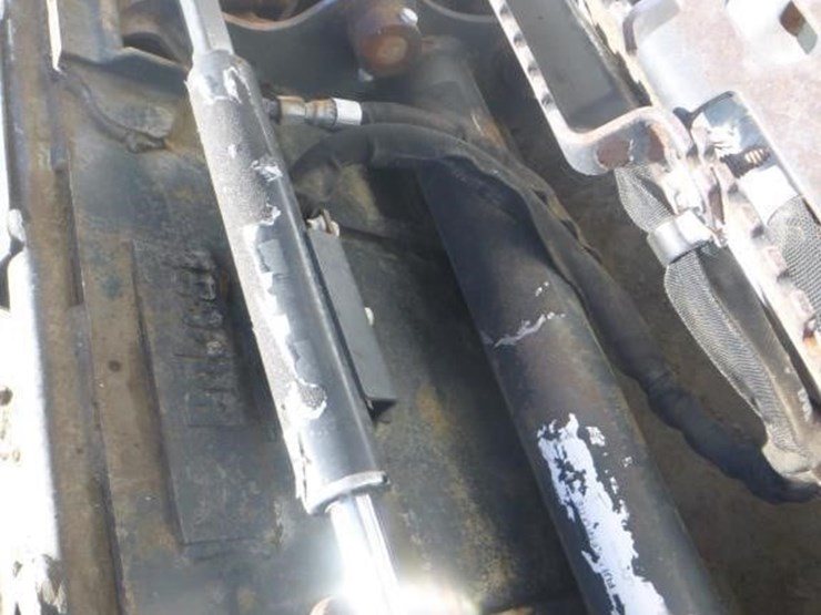 2018-bobcat-s550-image-13