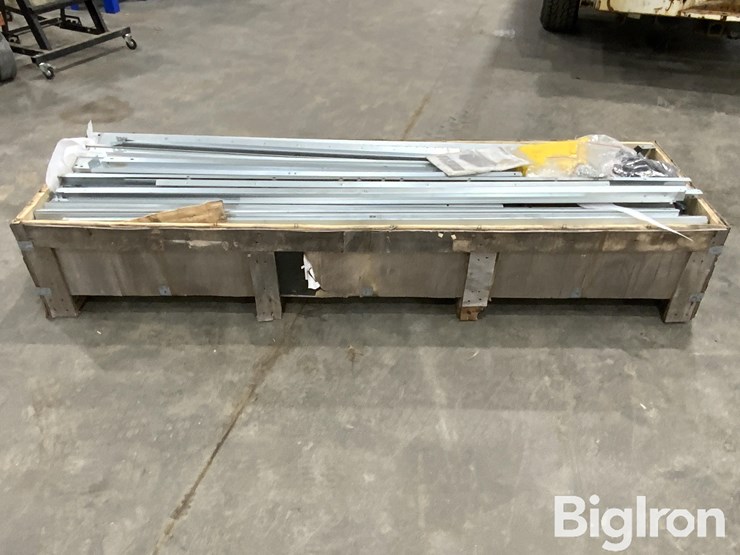 2025-massey-ferguson-730-image-6