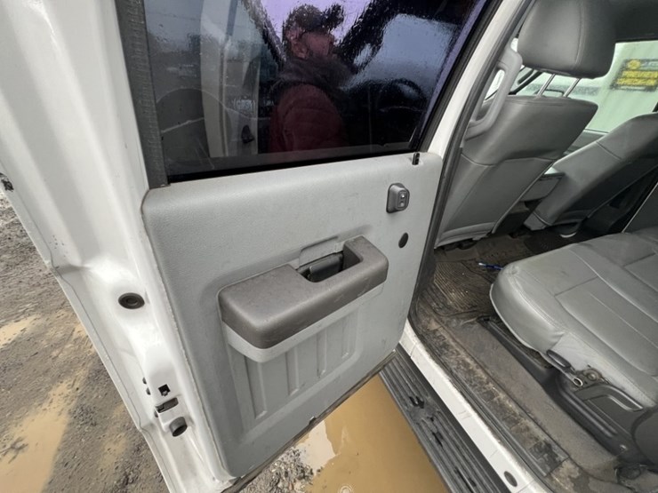 2012-ford-f550-image-26