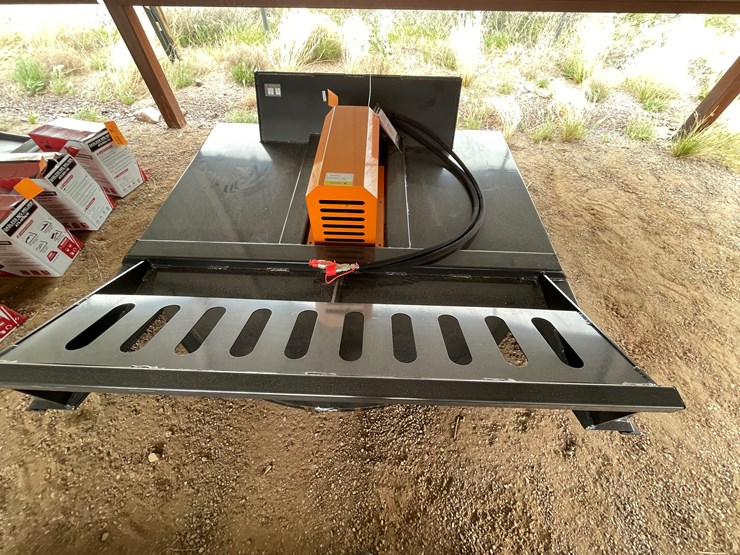 #4321-•-unused-2026-wolverine-skid-steer-brush-cutter-attachment-image-7