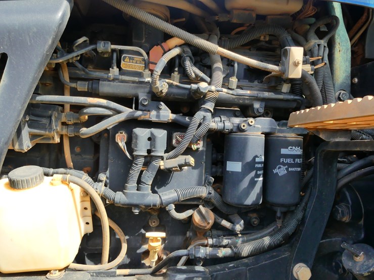 2010-new-holland-t8020-image-10