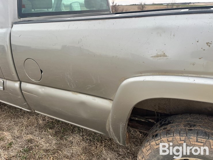 2003-chevrolet-silverado-2500-image-9