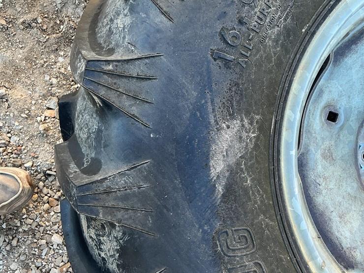 titan-16.9-24-irrigation-pivot-tires-image-14